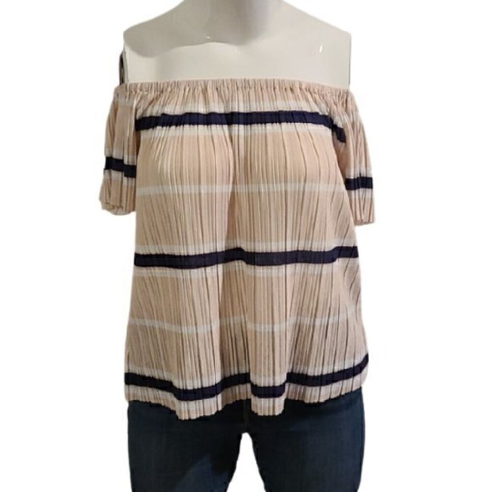 [Entro] Off the Shoulder Flowy Top - Size S